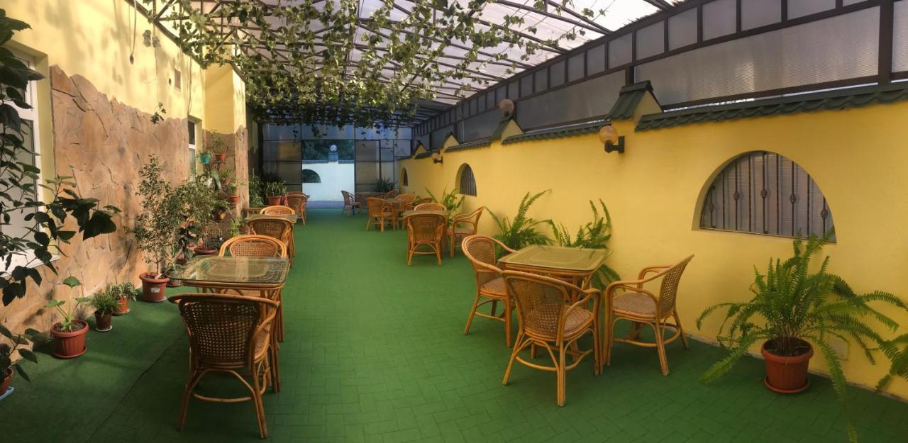 Jaguar Otel Mykolaiv Dış mekan fotoğraf